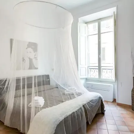 The Artists' Appartement *